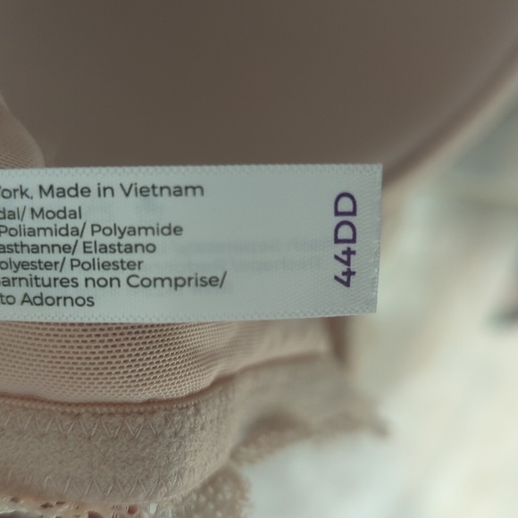 44DD Nude Adore Me Bra Minimalist Simple Basic - Picture 9 of 10